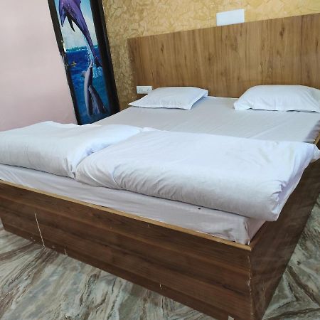 Choudhary Guest House อุเดเปอร์ ภายนอก รูปภาพ