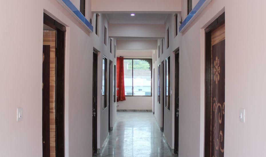 Choudhary Guest House อุเดเปอร์ ภายนอก รูปภาพ
